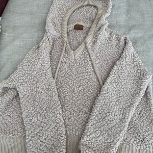 Comfy Cream/Tan Sweater from Grey Bandit